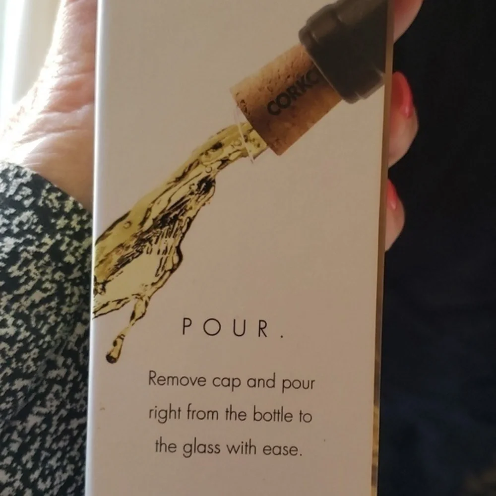 💜 NWT WINE‎ CORKCICLE AIR WINE New in Box 3 in 1 Wine Pourer